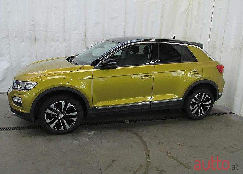 2019' Volkswagen T-Roc photo #1