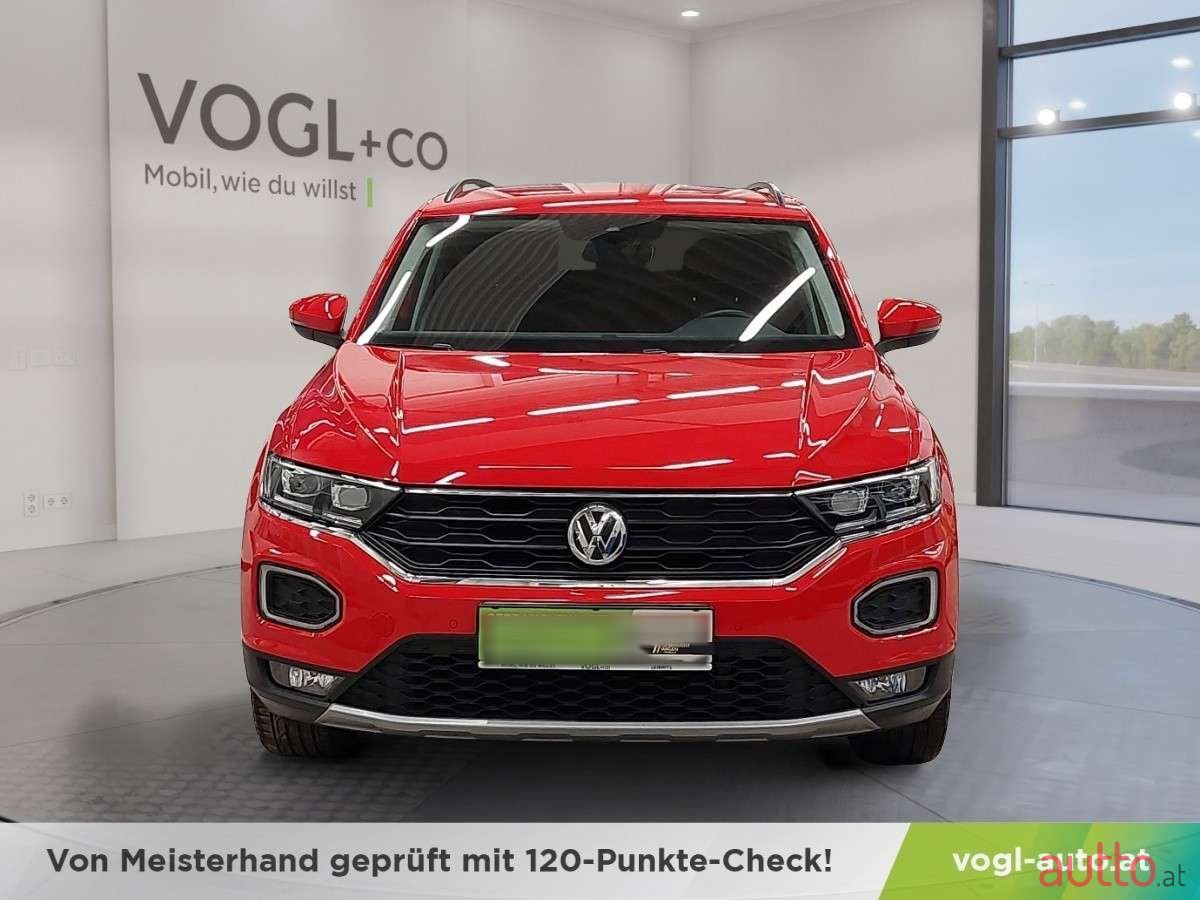 2019' Volkswagen T-Roc photo #6