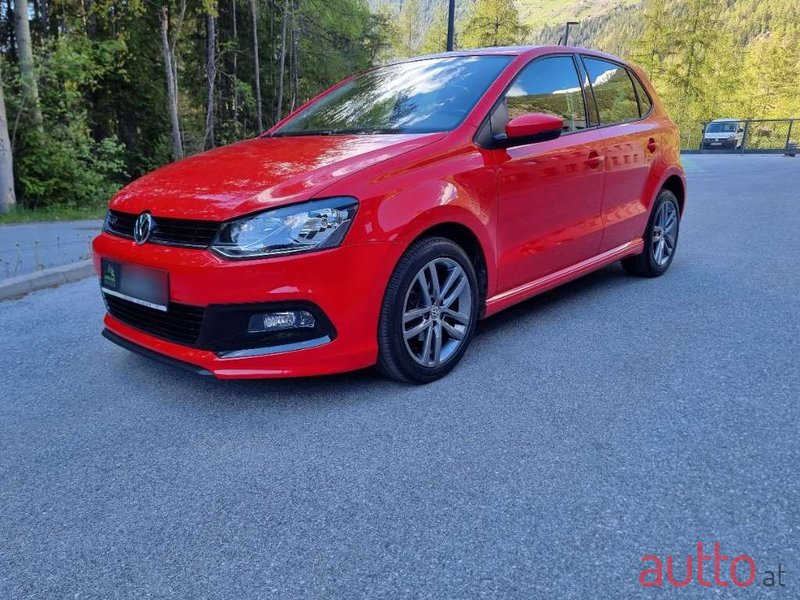 2017' Volkswagen Polo photo #3