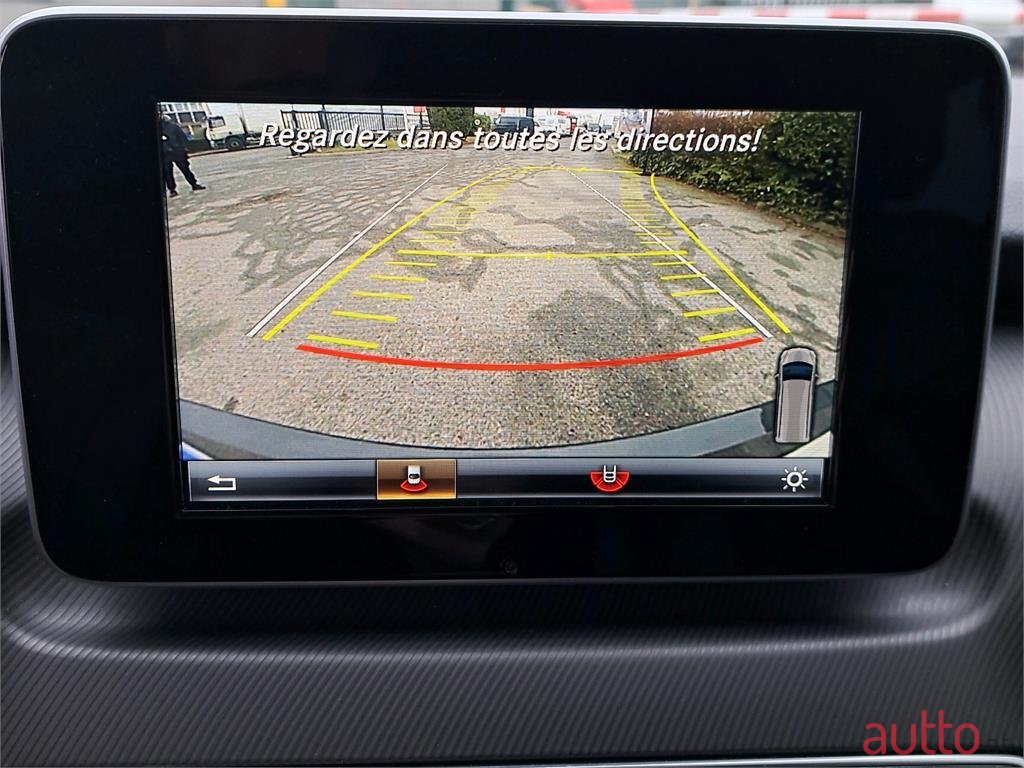 2018' Mercedes-Benz V 250 Executive photo #7