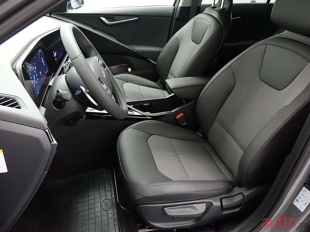 2022' Kia Niro photo #4