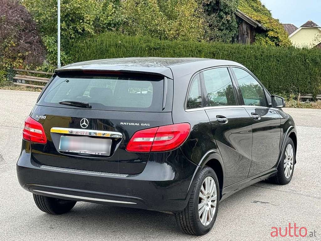 2015' Mercedes-Benz B-Klasse photo #4