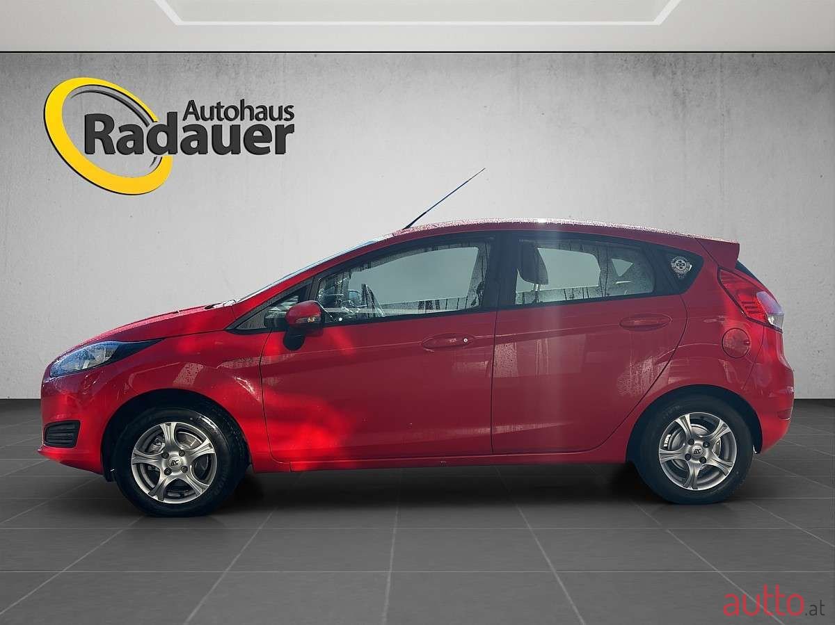 2014' Ford Fiesta photo #5