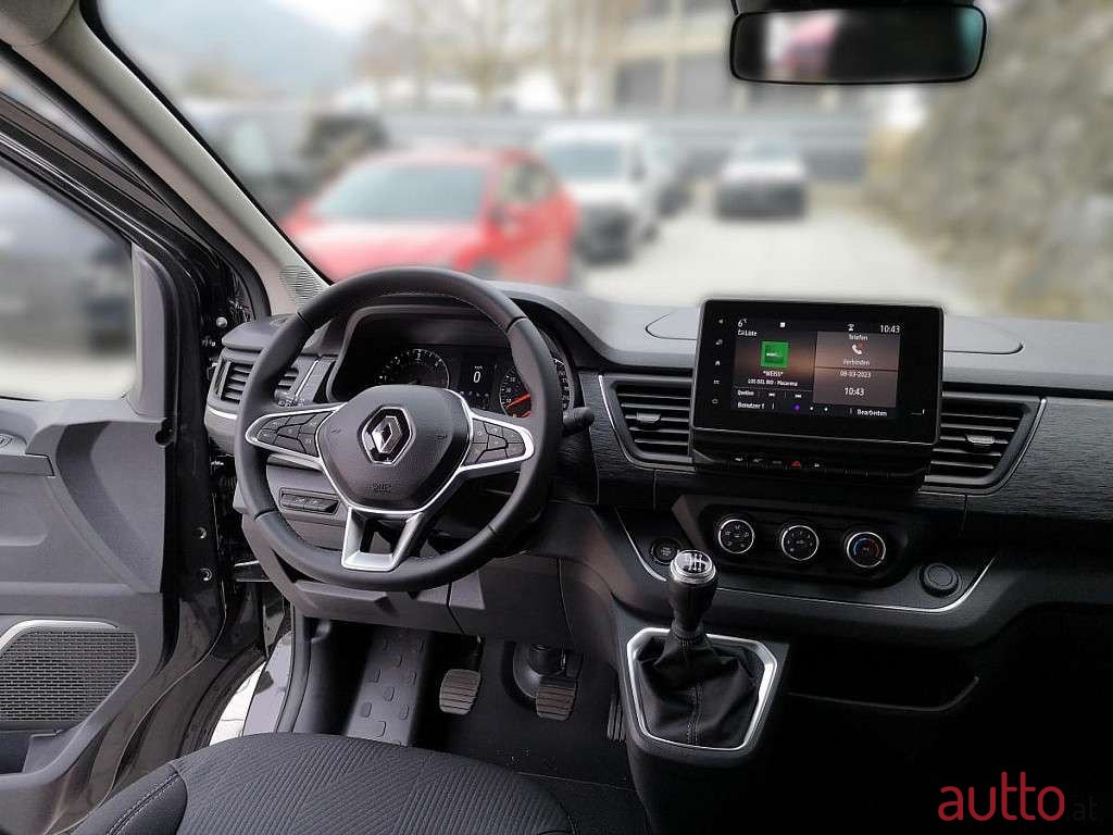2023' Renault Trafic photo #4