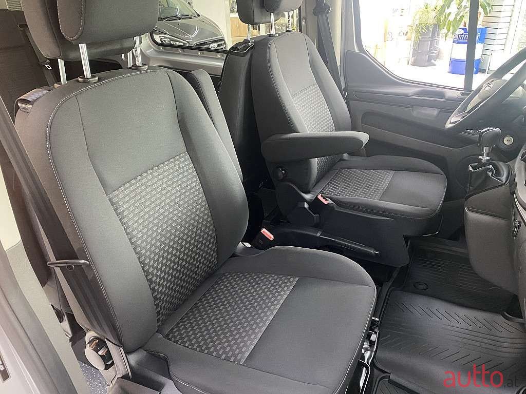 2021' Ford Transit Custom photo #5