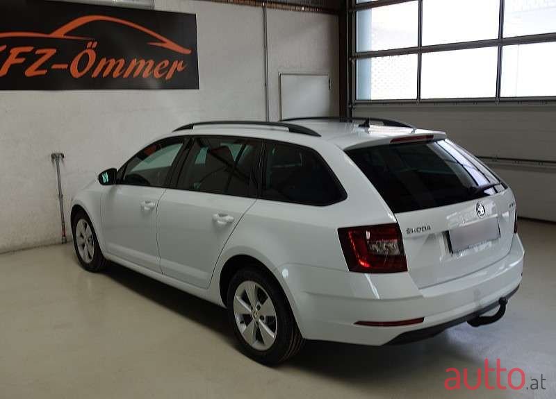 2019' Skoda Octavia photo #4