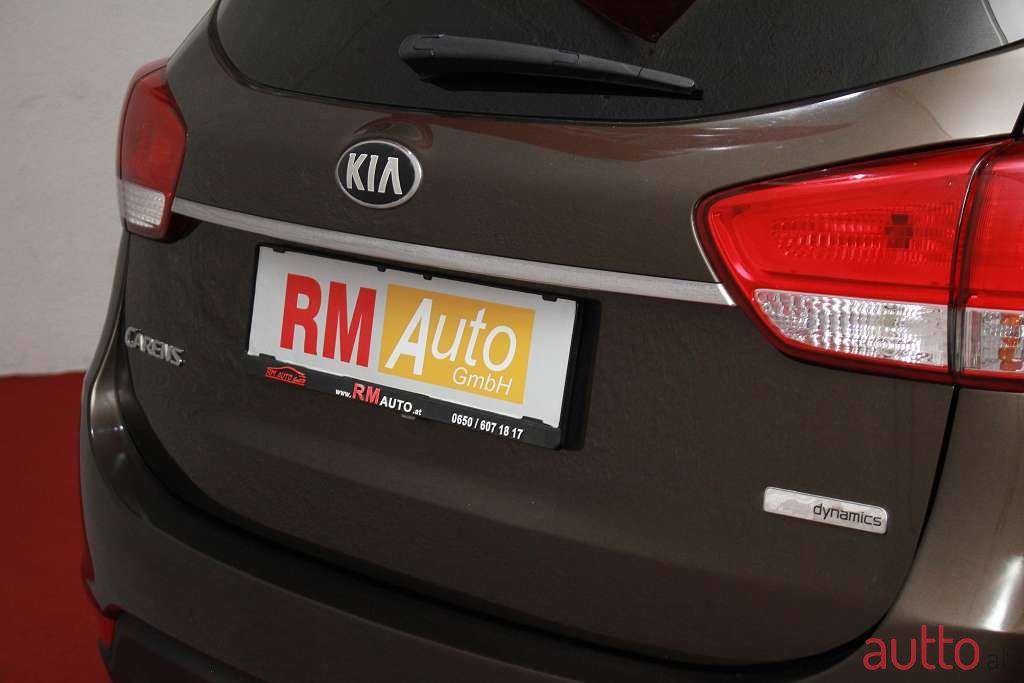 2014' Kia Carens photo #5