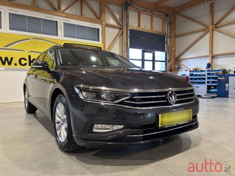 2022' Volkswagen Passat photo #6