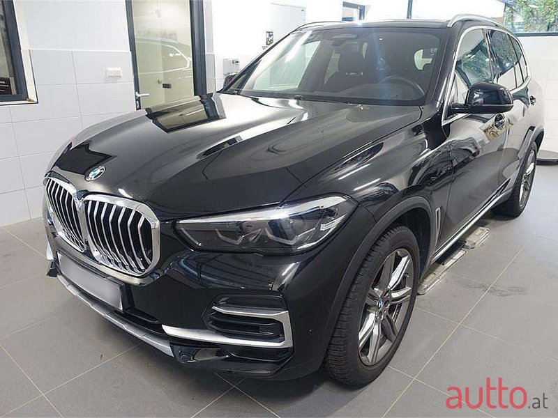 2022' BMW X5 photo #1