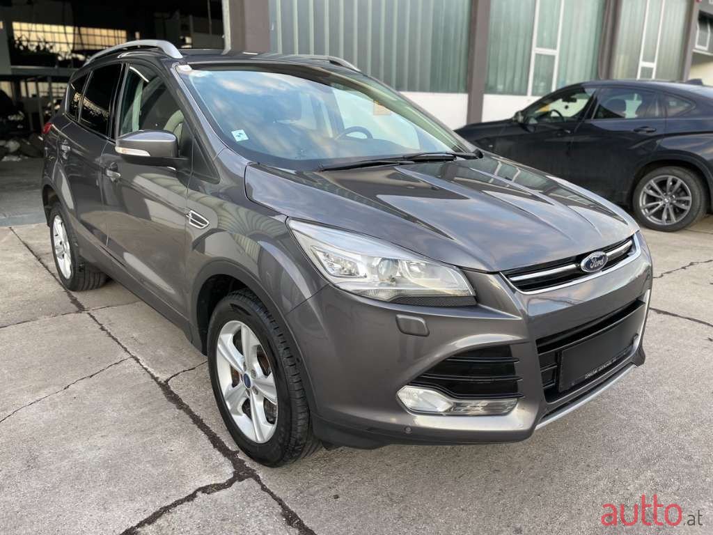 2013' Ford Kuga photo #2