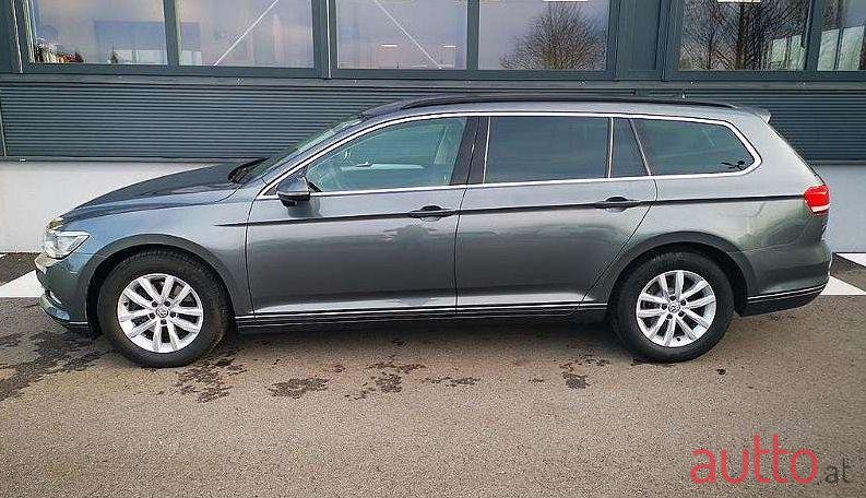 2016' Volkswagen Passat photo #1