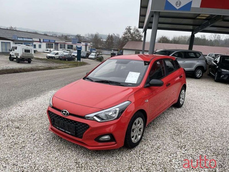 2019' Hyundai i20 photo #4