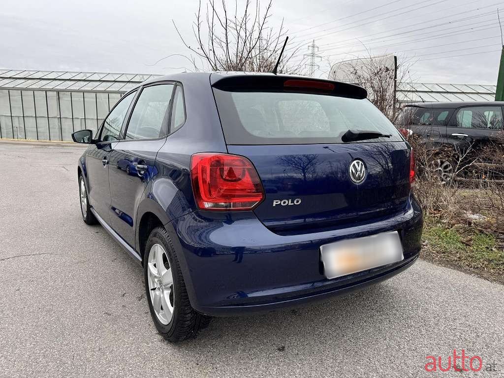 2012' Volkswagen Polo photo #6