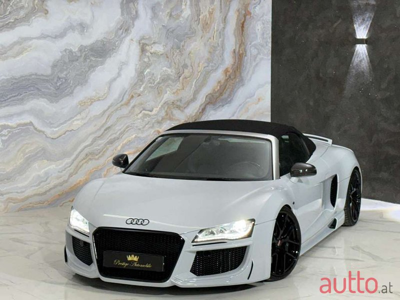 2011' Audi R8 photo #2