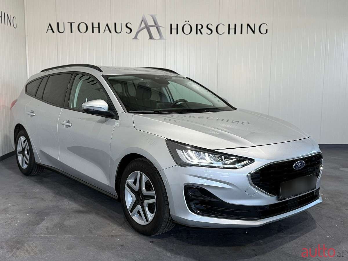 2022' Ford Focus photo #1