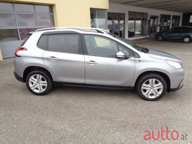 2017' Peugeot 2008 photo #5