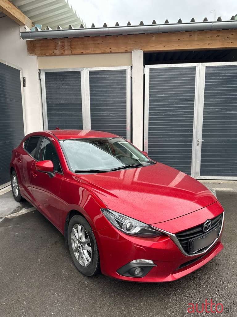 2015' Mazda Mazda3 photo #1