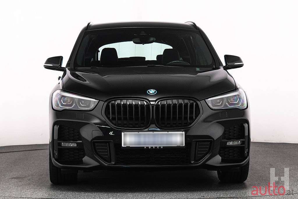 2022' BMW X1 photo #2