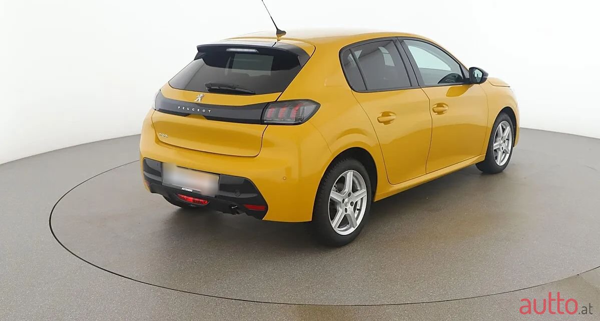 2022' Peugeot 208 photo #5