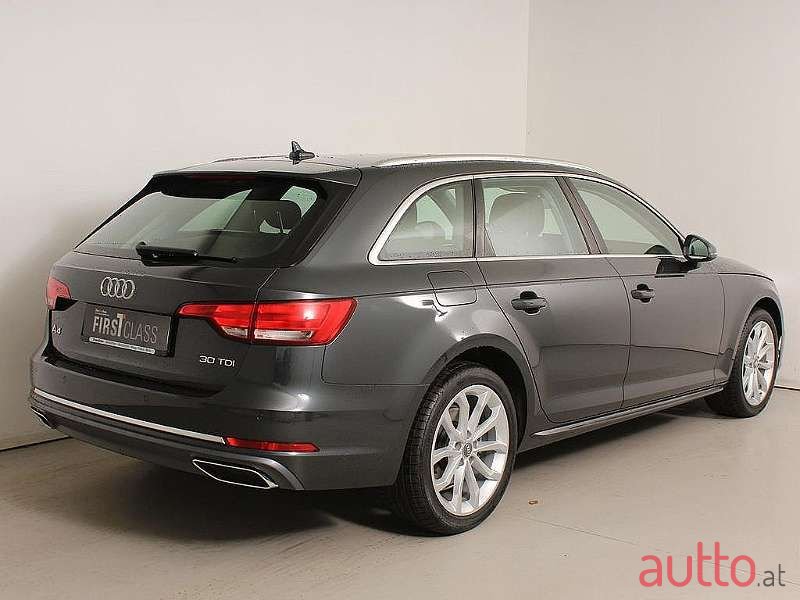 2019' Audi A4 photo #2