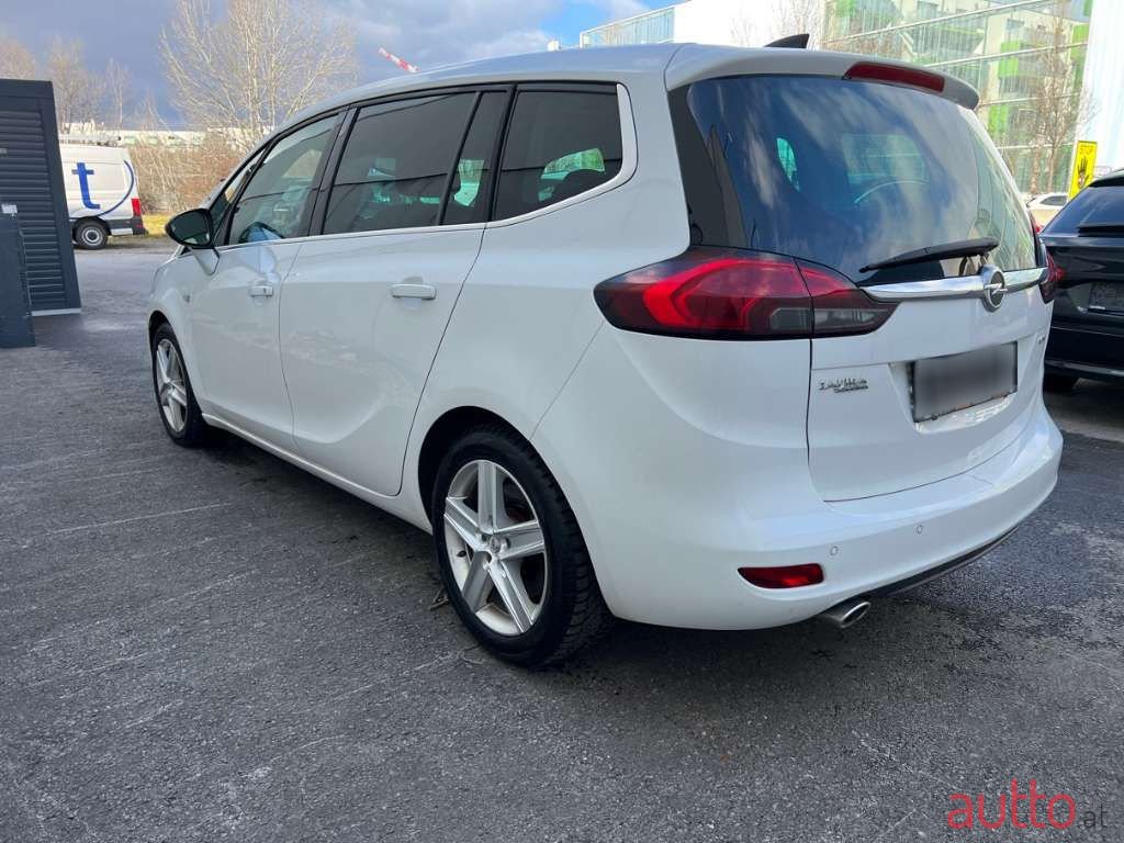2016' Opel Zafira photo #4