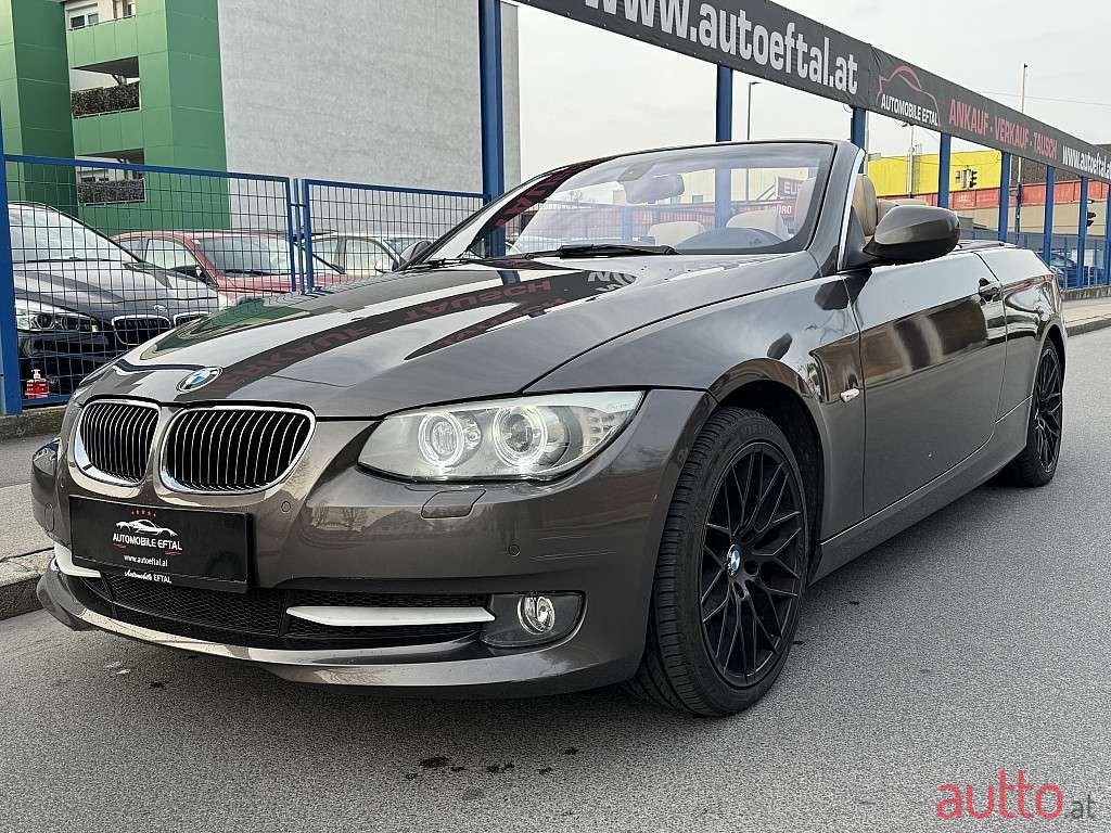 2011' BMW 3Er-Reihe photo #1