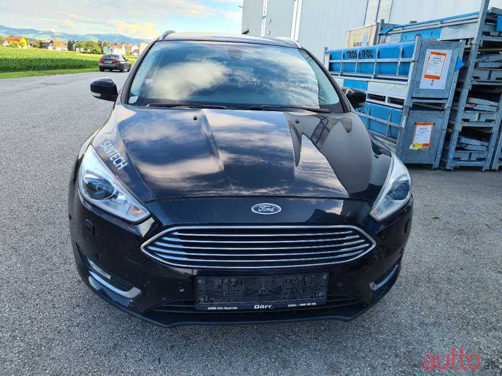 2017' Ford Focus photo #1