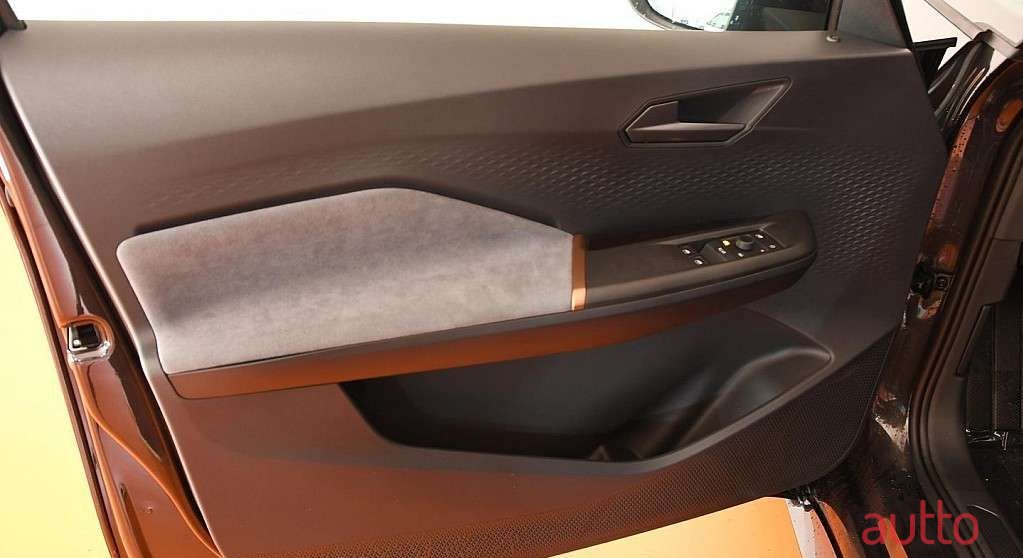 2023' Cupra Born photo #4