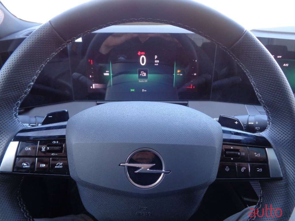 2023' Opel Astra photo #5
