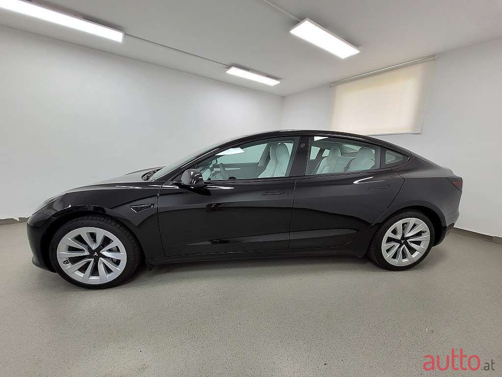2022' Tesla Model 3 photo #4