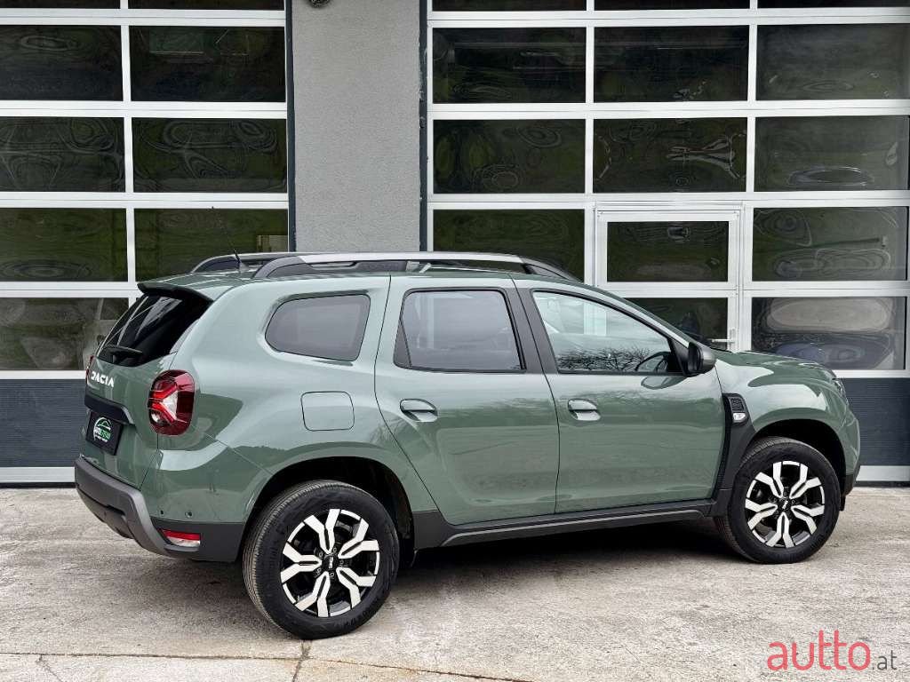 2023' Dacia Duster photo #4