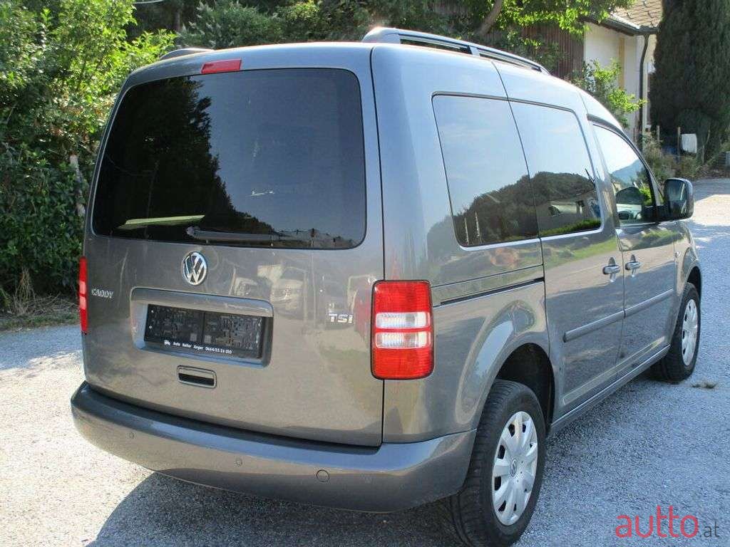 2011' Volkswagen Caddy photo #3