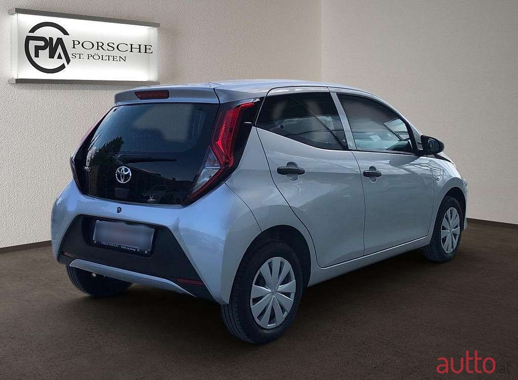 2021' Toyota Aygo photo #5
