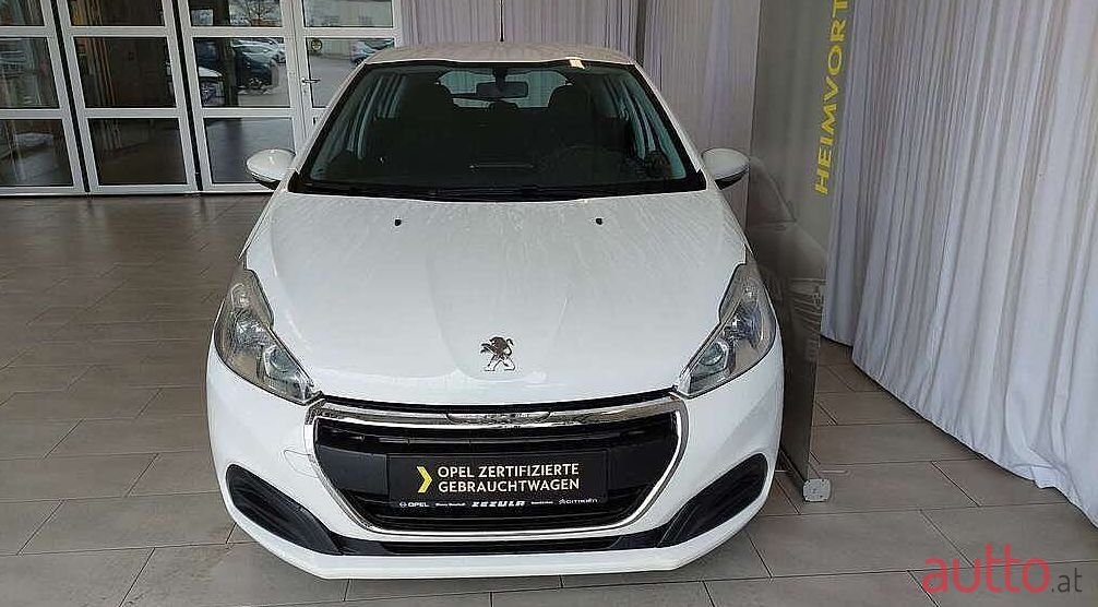 2019' Peugeot 208 photo #2