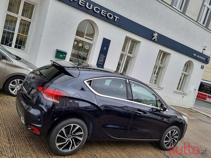 2015' Citroen DS4 photo #6