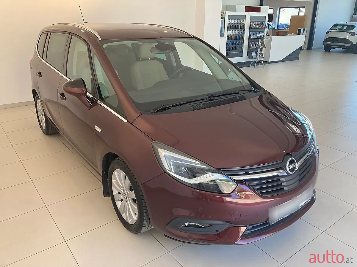 2018' Opel Zafira photo #3