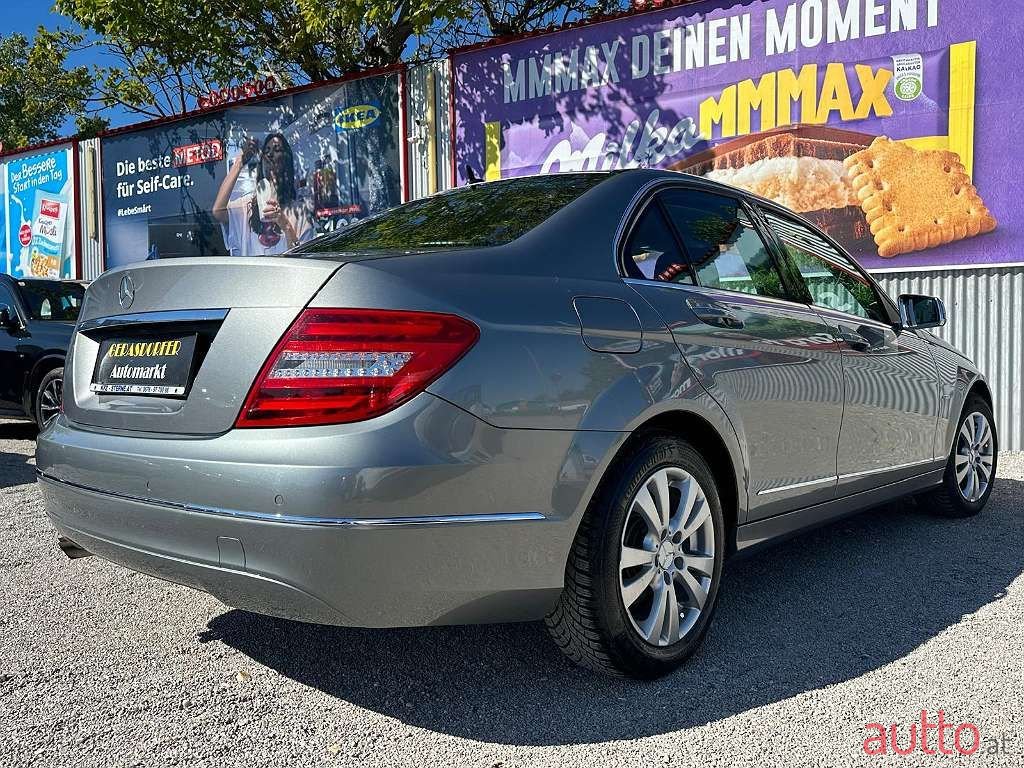 2011' Mercedes-Benz C-Klasse photo #6