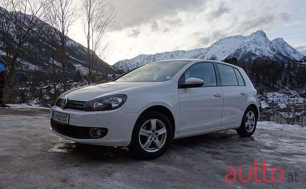 2012' Volkswagen Golf photo #2