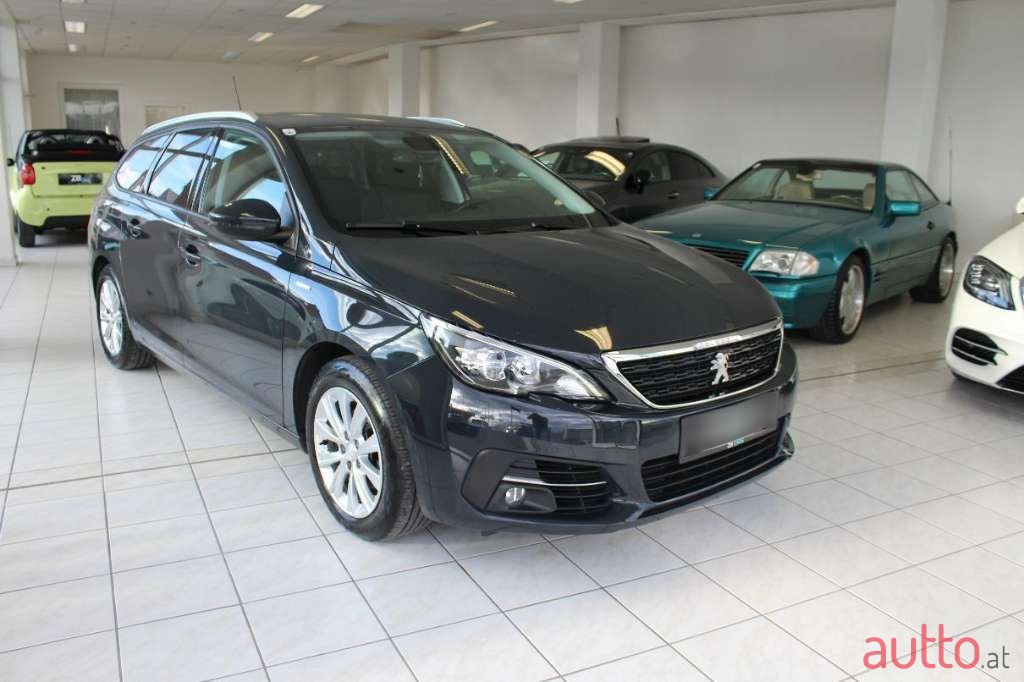 2019' Peugeot 308 photo #1
