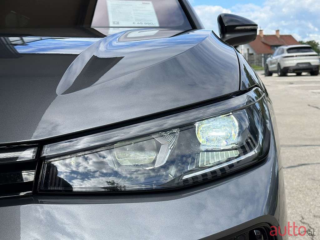 2024' Volkswagen Passat photo #3