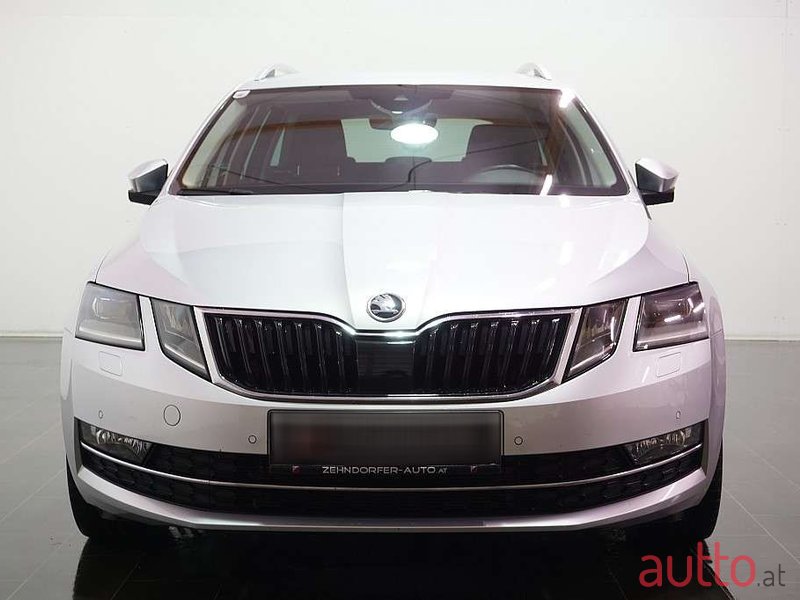 2019' Skoda Octavia photo #3