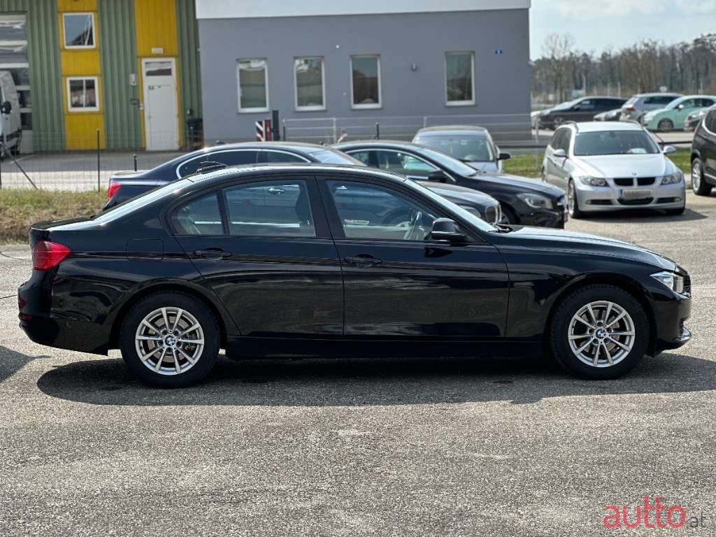 2012' BMW 3Er-Reihe photo #5