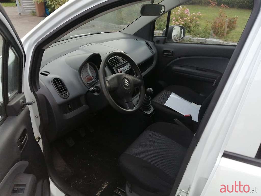 2013' Suzuki Splash photo #2