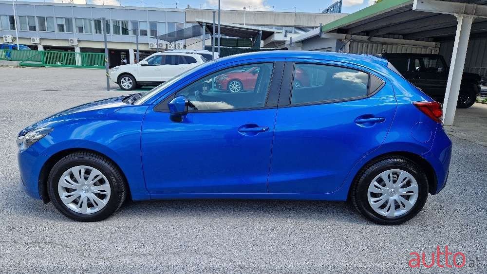 2016' Mazda Mazda2 photo #3