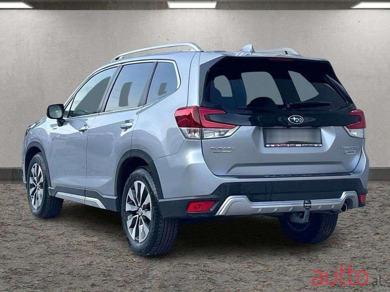 2023' Subaru Forester photo #3