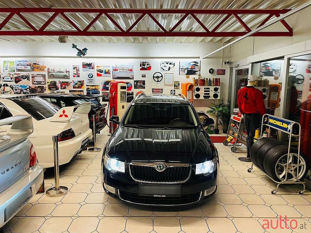 2012' Skoda Superb photo #3