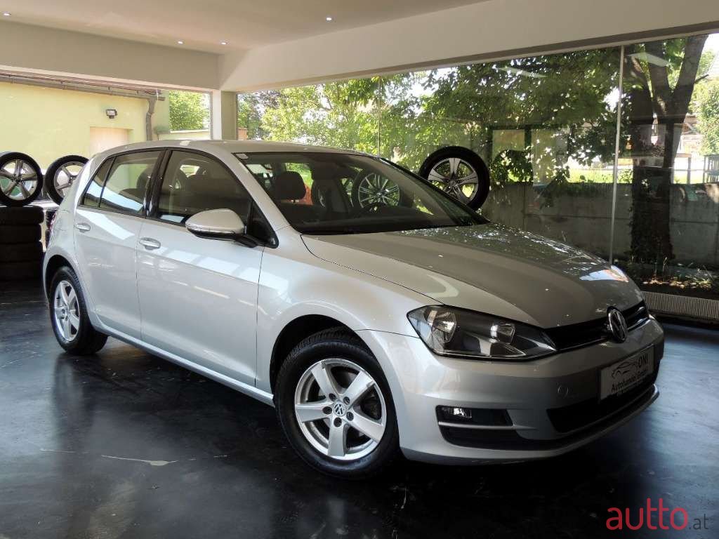 2015' Volkswagen Golf photo #5