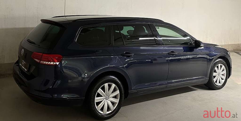 2016' Volkswagen Passat photo #3