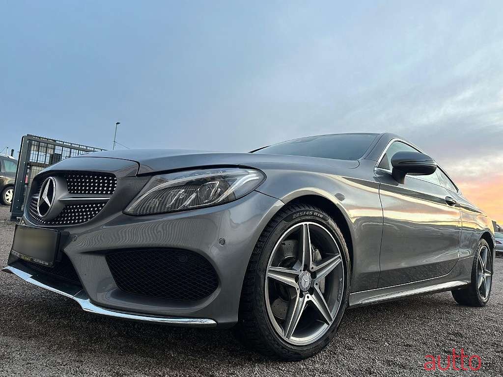 2016' Mercedes-Benz C-Klasse photo #2