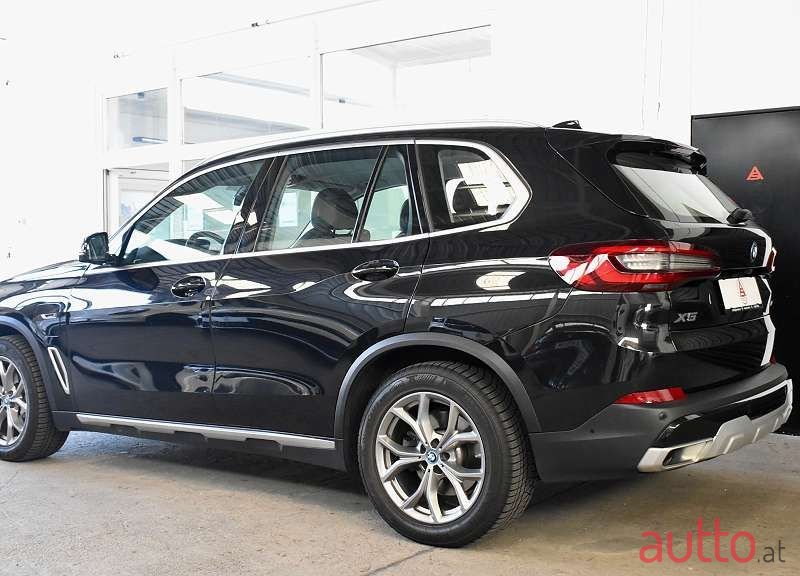 2022' BMW X5 photo #4